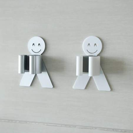 soporte-para-escoba-autoadhesivo-